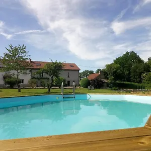 D'hotes Quatre Mains Saint-Priest-des-Champs