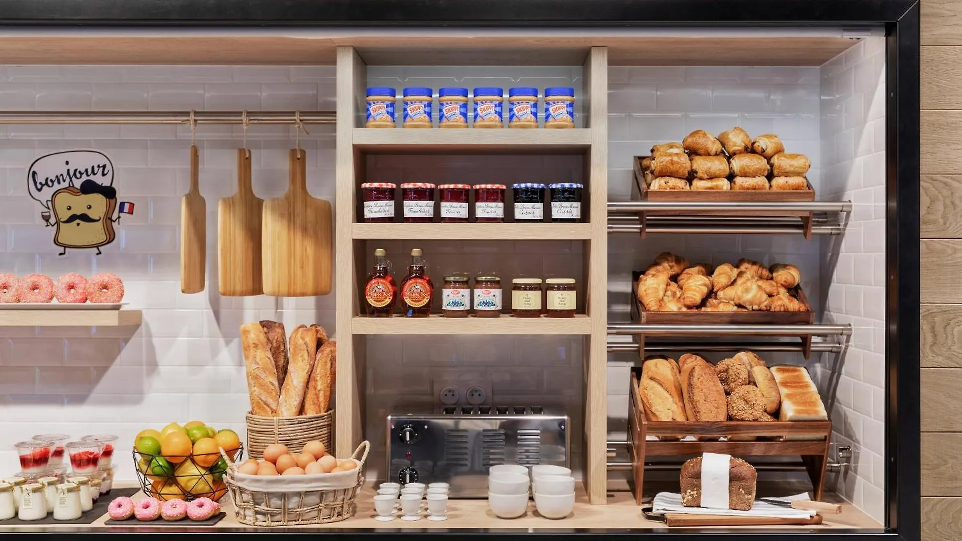 Hotel Moxy Lyon Airport Colombier-Saugnieu