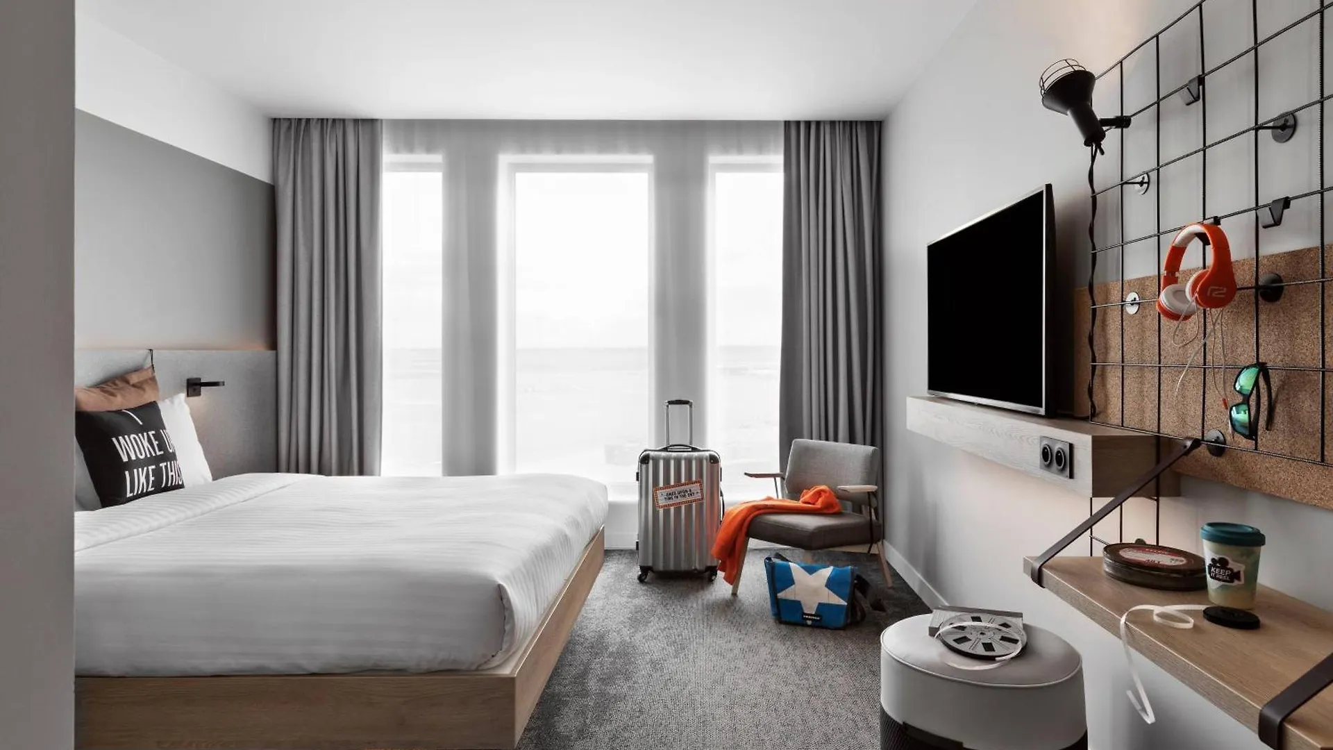 Hotel Moxy Lyon Airport Colombier-Saugnieu