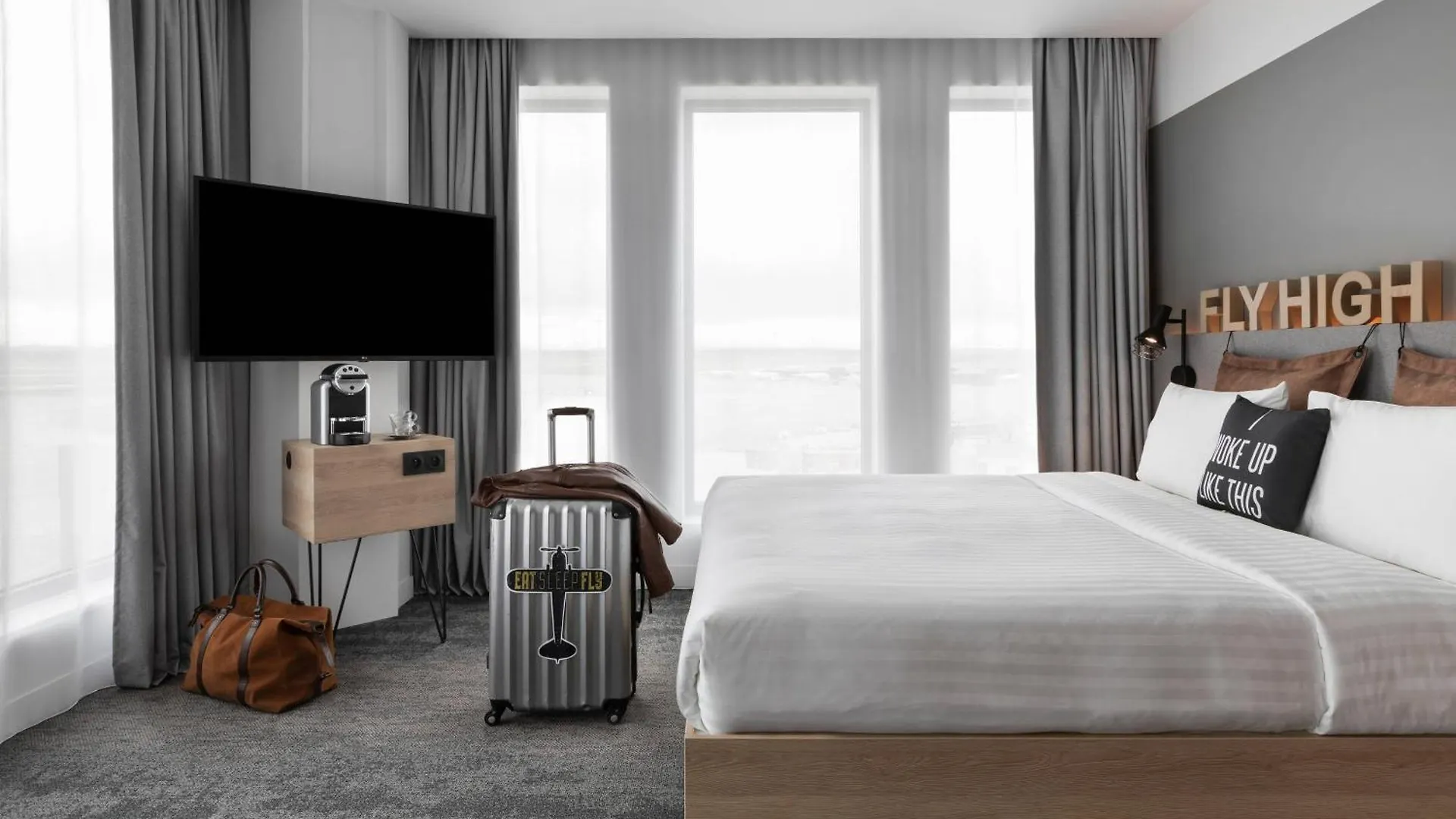 Hotel Moxy Lyon Airport Colombier-Saugnieu 3*,  Francie