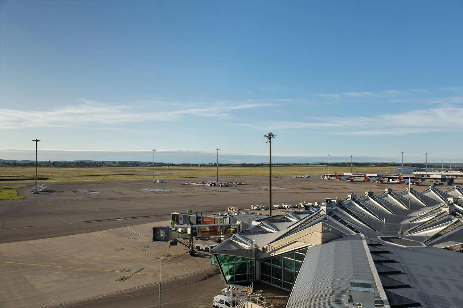 ***  מלון Colombier-Saugnieu Moxy Lyon Airport צרפת